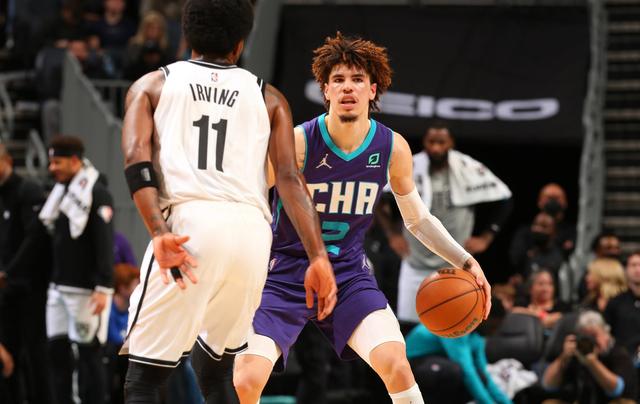 AYXSPORTS官网入口包含蒂姆在篮网比赛中险胜，重返赛场引发热议！上演精彩一战的词条