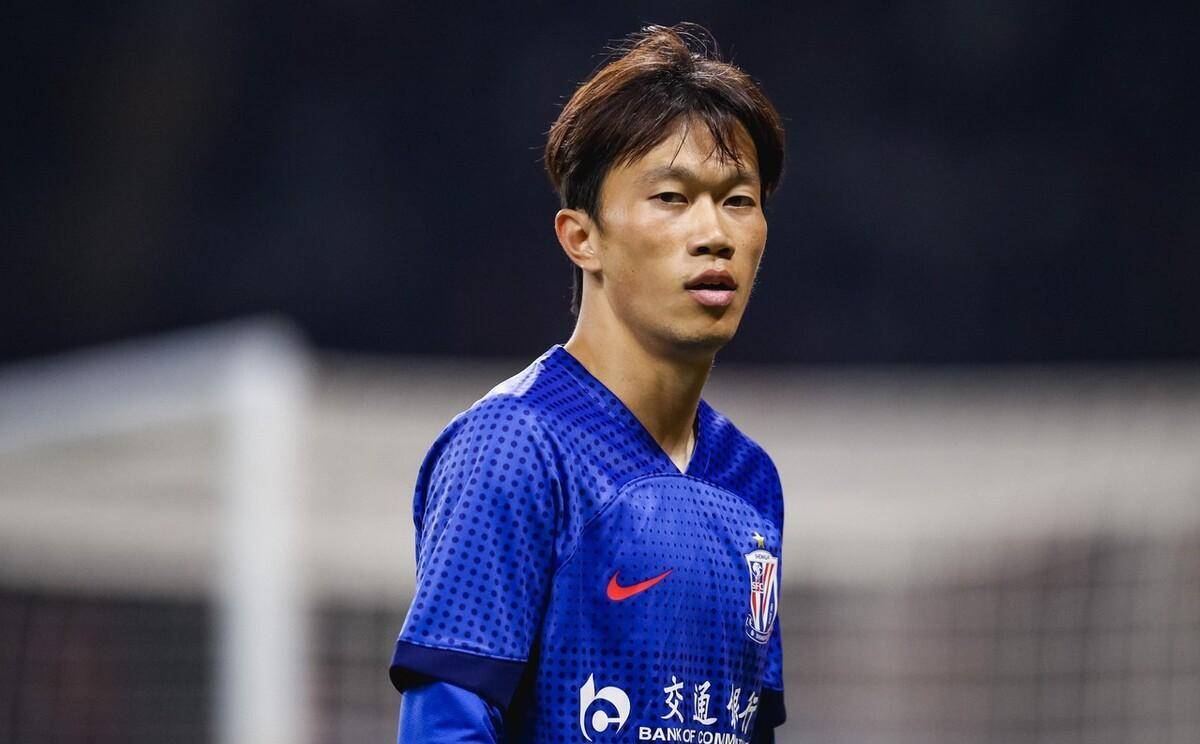 中超窗口期走向成谜;里昂刷新队史纪录;悬念犹存;心理建设被强调的简单介绍 中超窗口期走向成谜;里昂刷新队史纪录;悬念犹存;心理建设被强调的简单介绍