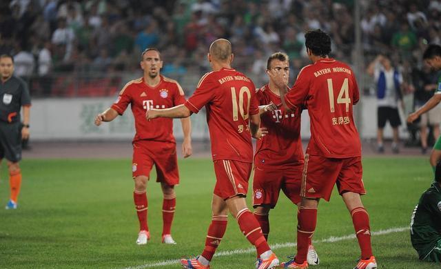 包含转折点拜仁慕尼黑状态回暖，欧篮联窗口期攻防权衡，管理层满意，年轻球员得到机会的词条