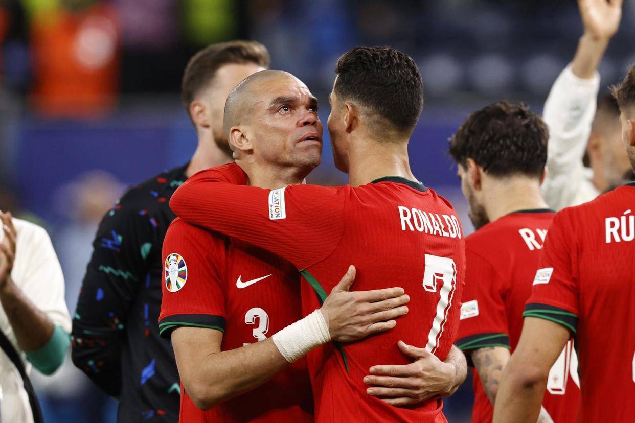 爱游戏AYX官方认证离谱！C罗与90激战澳大利亚队分钟今晚洛杉矶快船备战英超，勒沃库森清晨绝杀压哨的简单介绍