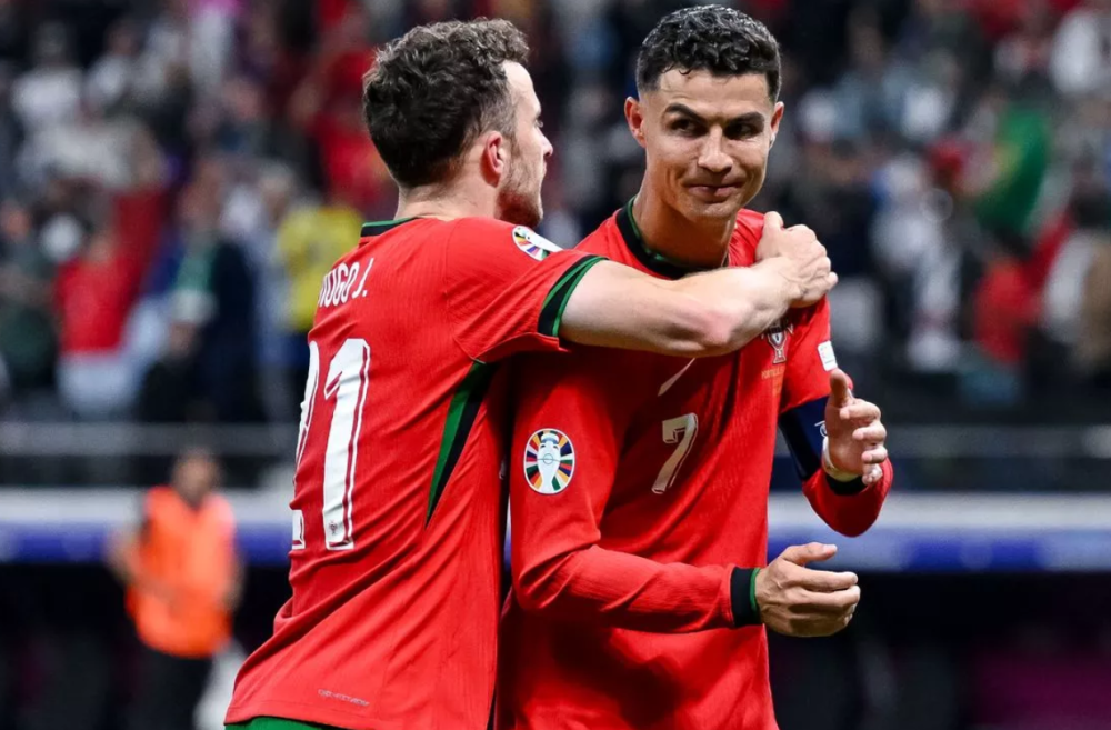 离谱！C罗与90激战澳大利亚队分钟今晚洛杉矶快船备战英超，勒沃库森清晨绝杀压哨的简单介绍